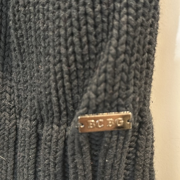 BCBG knit sweater - Picture 3 of 4
